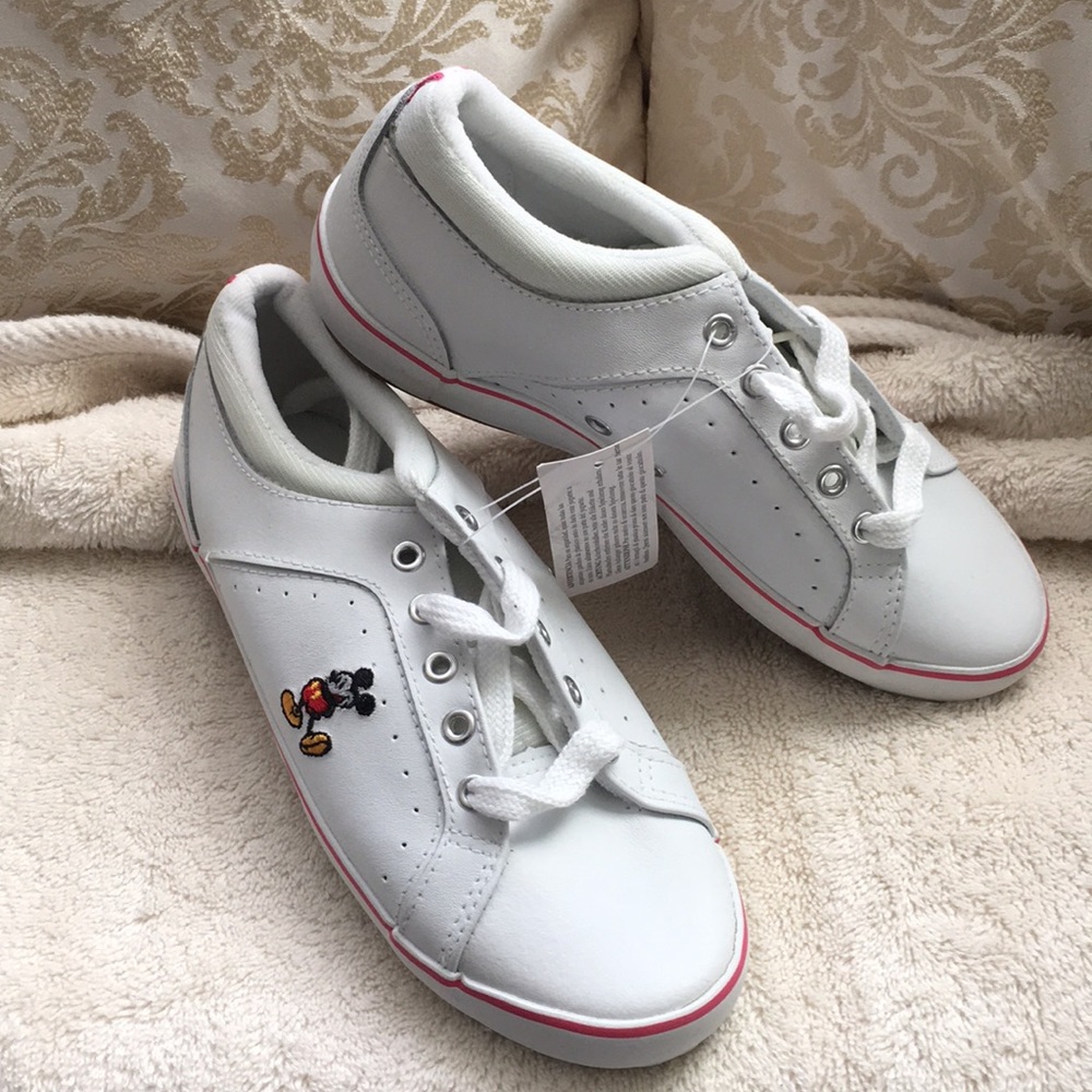 New Classic white Mickey Mouse Disney sneakers